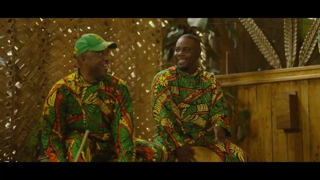  ETINSEL MALOYA - AYO MALGASHYNN' (CLIP OFFICIEL)